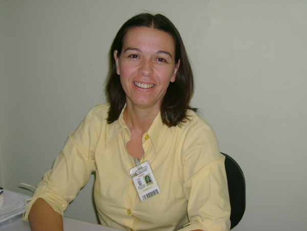 Coordenadora do curso, Profa. Fábia Ferreira da Silva Prieto